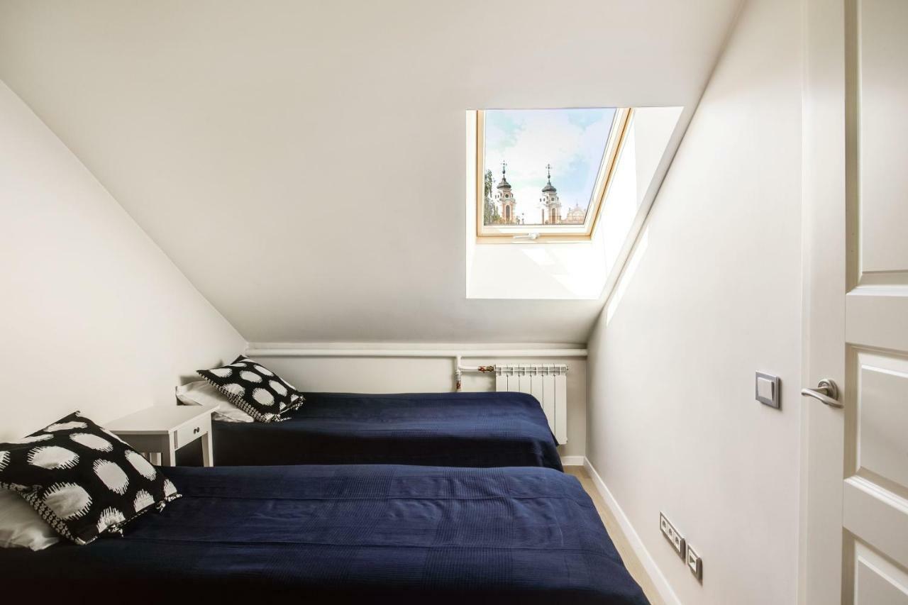 #Stayhere 3Bdr Modern & Stylish Apartment - Heart Of Old Town By Houseys Vilnius Bagian luar foto