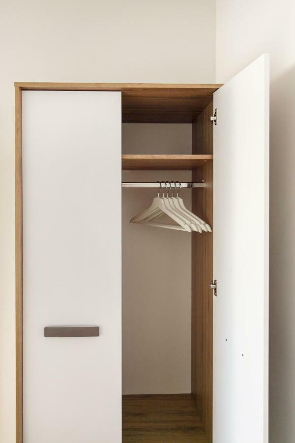 #Stayhere 3Bdr Modern & Stylish Apartment - Heart Of Old Town By Houseys Vilnius Bagian luar foto